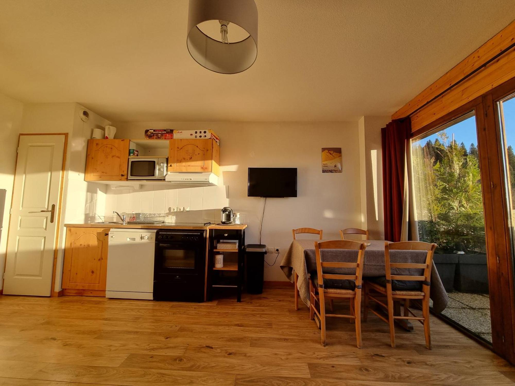 Appartement 4 Personnes 32M2 Au Pied Des Pistes- Wifi- Balcon Sud- Chamrousse 1650 Exterior foto